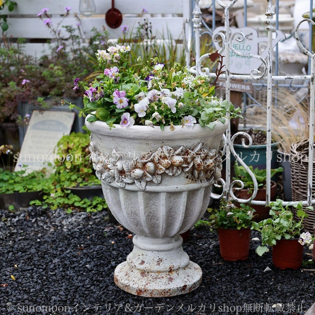 エレガント シャビーシック プランター インテリア ガーデン ホワイト ガーデンインテリア レリーフ 彫刻 ガーデニング 8-14 お洒落 おしゃれ 白 庭の装飾 シャビー加工 ガーデン雑貨 雑貨 ヴィンテージ調 STEELWINDOWSANDDOORS_COM