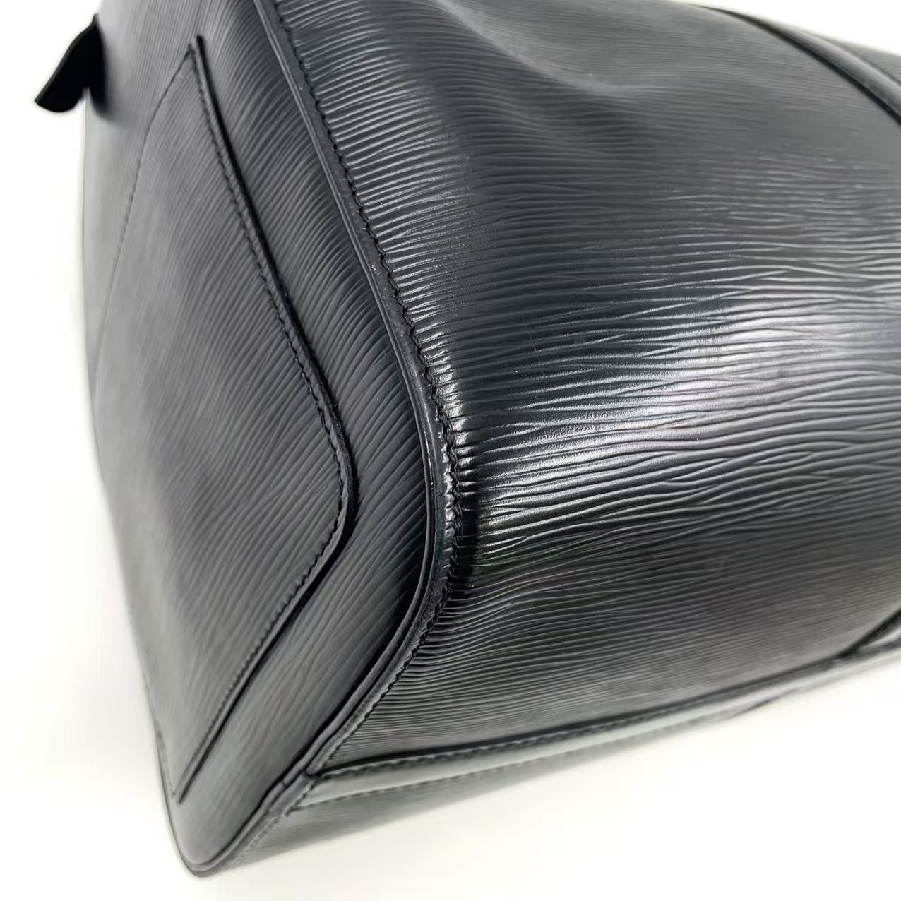 LOUIS VUITTON キーポル45 エピ エピ ノワール レザー ブラック