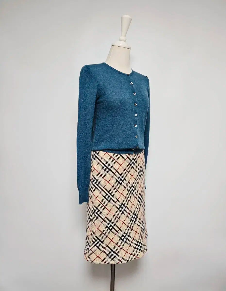 BURBERRY バーバリー ベージュ ノヴァチェック ミディ スカート MERCADOAVALIA_COM_BR