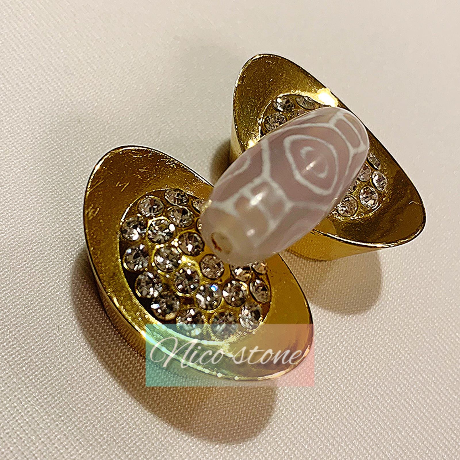 チベット老玉髄天珠】龍眼天珠☆約12×25mm☆ナチュラル色 - メルカリ