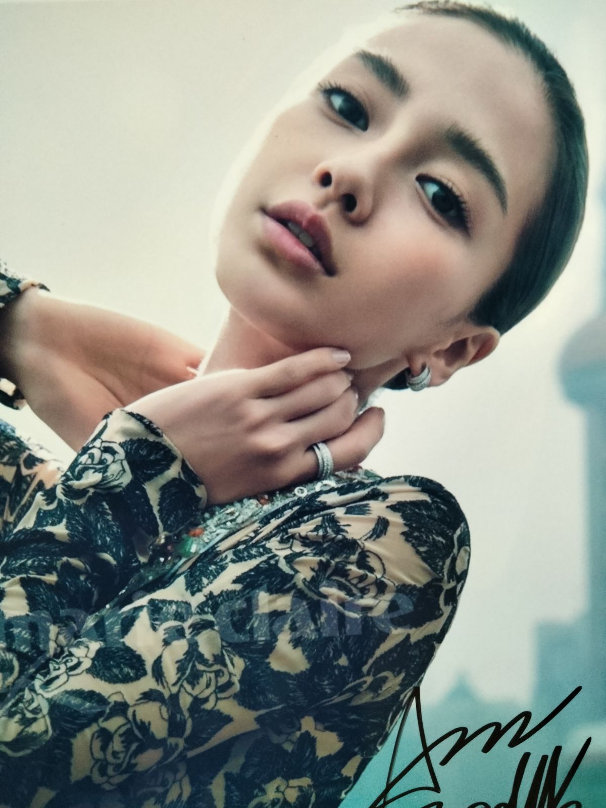 アンジェラ・ベイビー直筆サイン入り超 大型写真…Angelababy