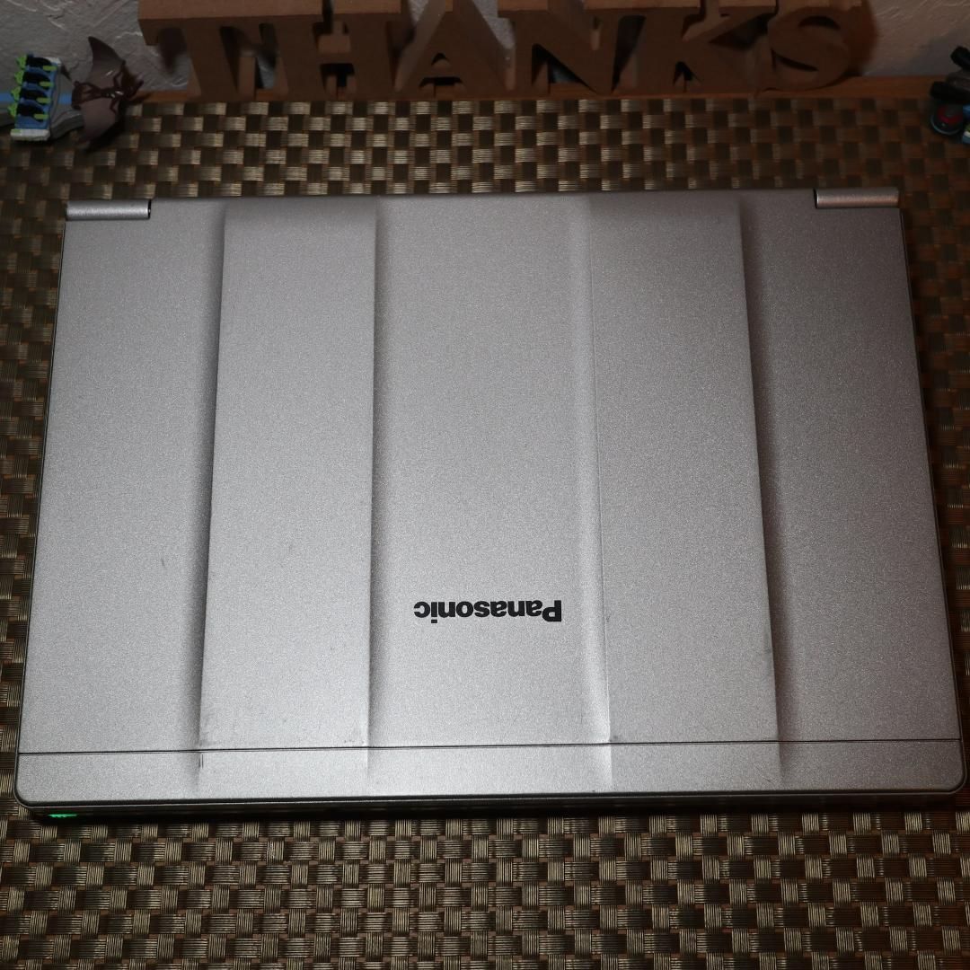 小型軽量Win11公式対応8世代Corei5 高速SSD メ8 高画質液晶 無線 VETTDRUCK_DE