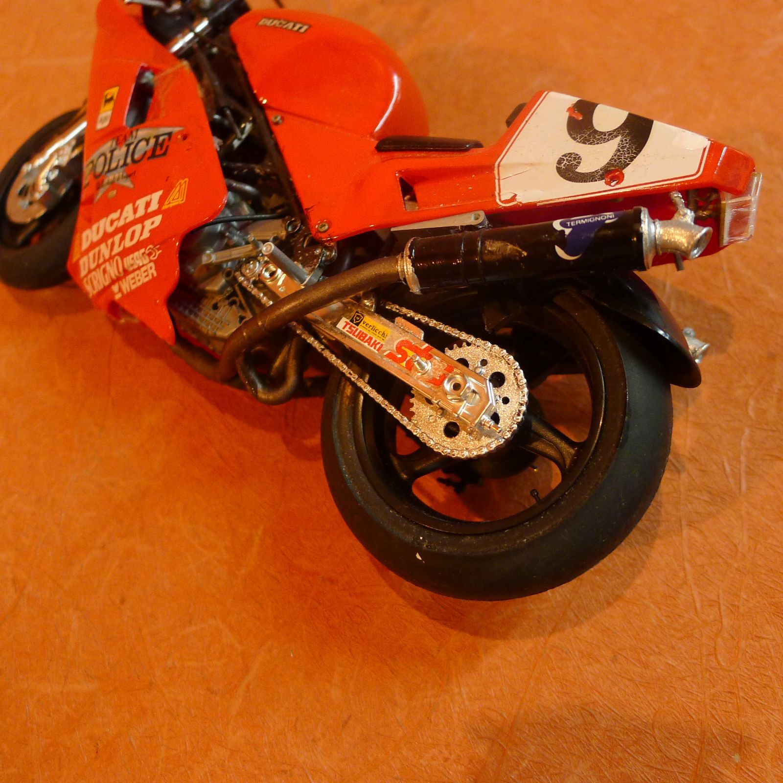 タミヤ 1/12 ドゥカティ888スーパーバイクレーサー完成品 me204