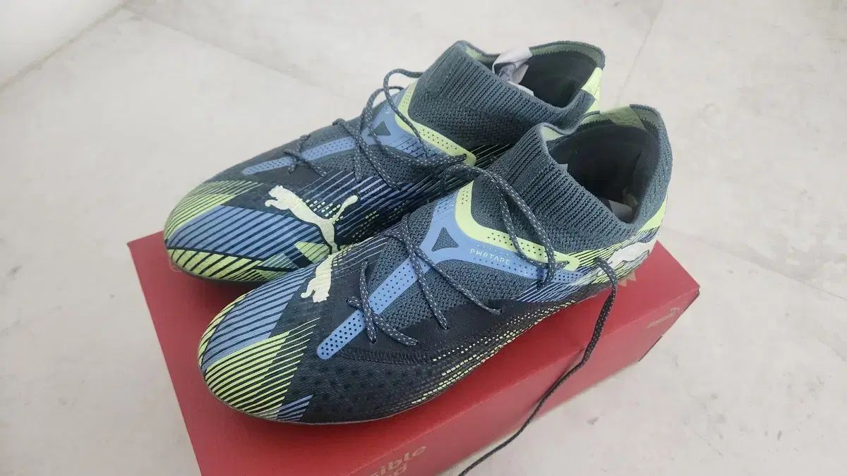 PUMA(プーマ) フューチャー 7 ウルトラ・アルティメット MG すべてのスタジアムのマルチグラウンド 高品質 サッカーシューズ 28