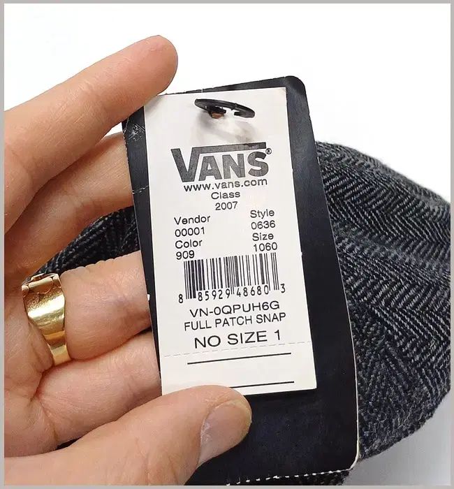 VANS(ヴァンズ) VANS 正規品 スナップバック 帽子 未使用品 J ー 633