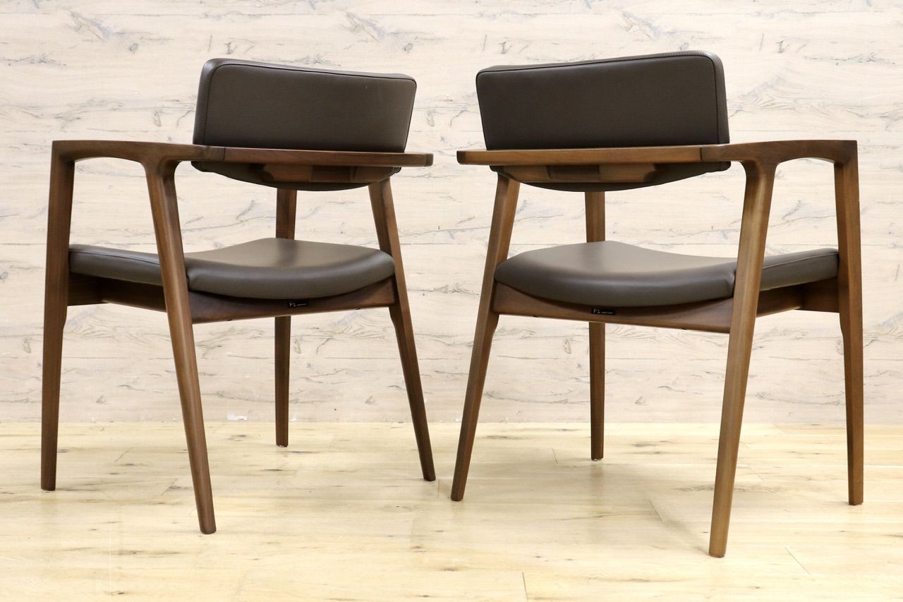 D03780 ワイドアームチェア