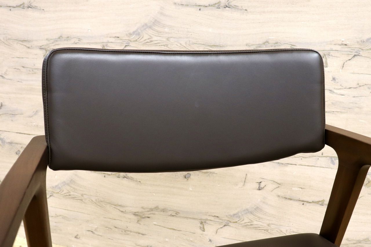 GMIS266C FUJI FURNITURE 冨士ファニチア Koti D03780 ワイドアームチェア 2脚セット ウォールナット 定価約26万 MARWIL-DEMENAGEMENTS_CH