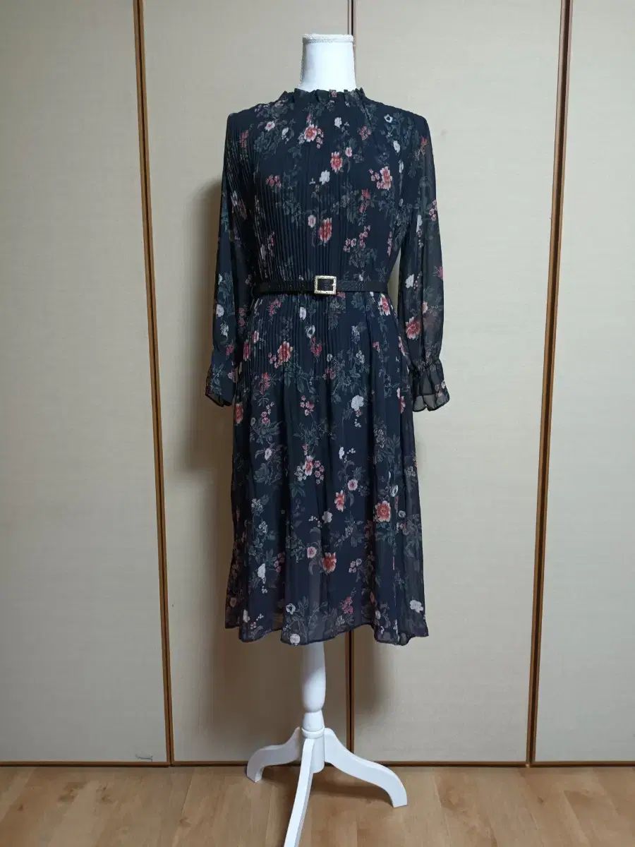 フラワーワンピース フリー ウィルフリー 完売品 オーガンジーフラワー