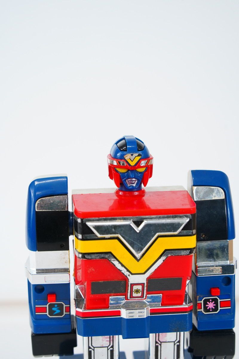 ファイブマンロボットとフィギュアセット ファイブマンロボットとフィギュアセット