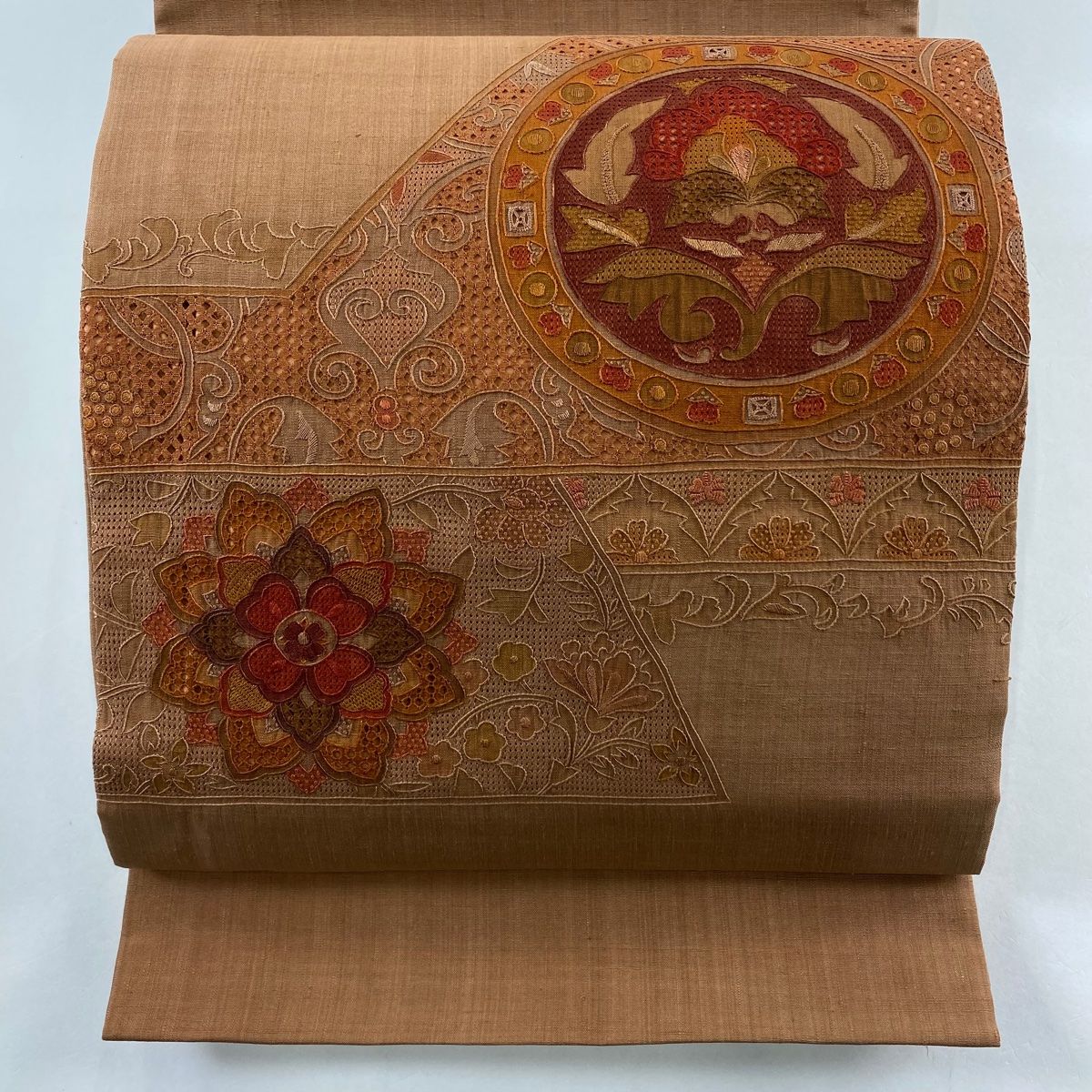 袋帯 秀品 扇 華文 刺繍 赤茶 お太鼓柄 正絹 【中古】