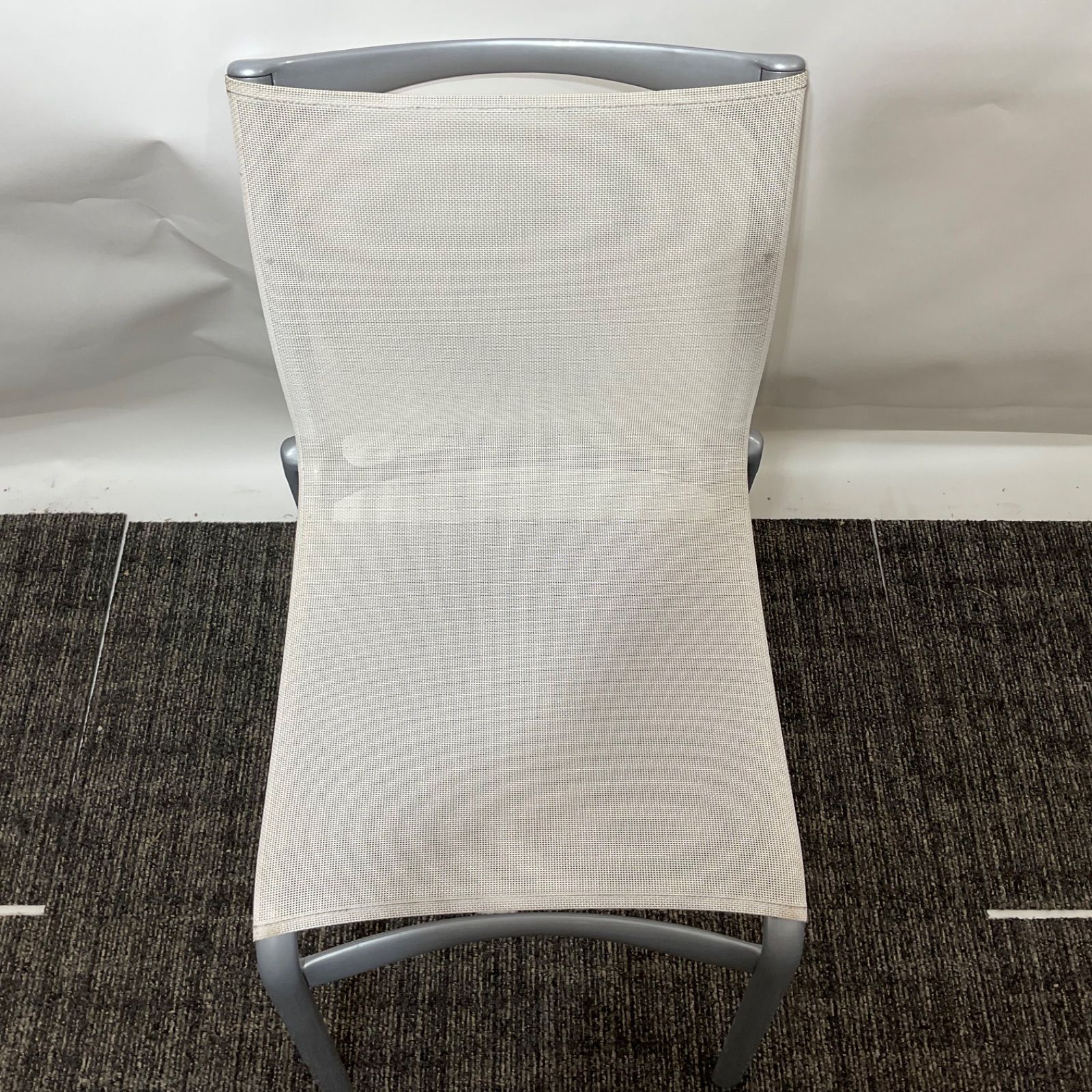 Cassina カッシーナ Alias HIGHFRAME アリアス ハイフレーム スタッキングチェア 4脚売り 使用感あり MARWIL-DEMENAGEMENTS_CH