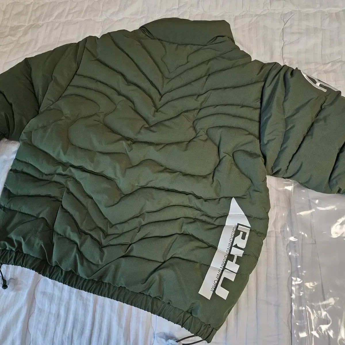 雷市場（ポンジャン）商品韓国直送】 L ー XL 新品 ZARA(ザラ) X 