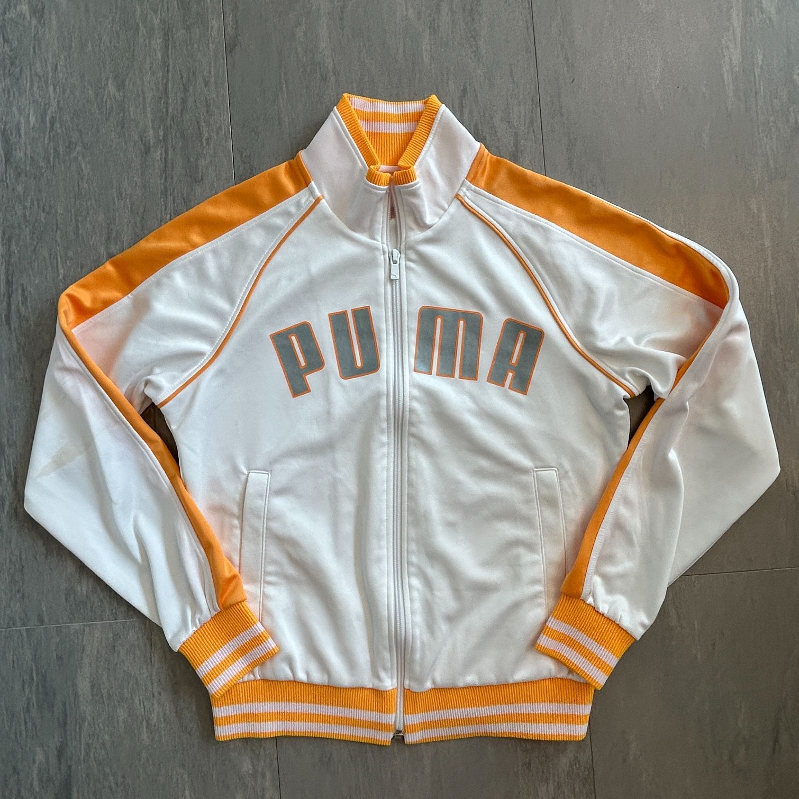 美品◇PUMA プーマ ジップアップ トラックジャケット ホワイト サイズM ◇ PUMA プーマ ジップアップ 長袖 トラックジャケット サイズM