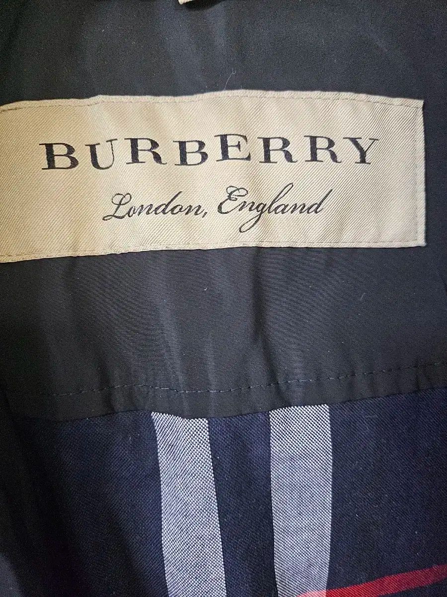 バーバリー ブラック トレンチコート 66