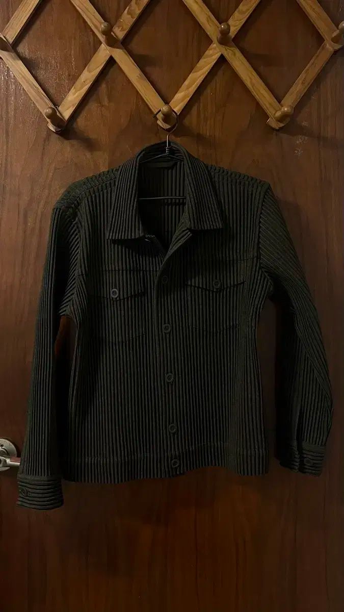 ISSEY MIYAKE イッセイミヤケ ミヤケ HOMME PLISSÉ オムプリッセ ウールのような トラッカー ジャケット