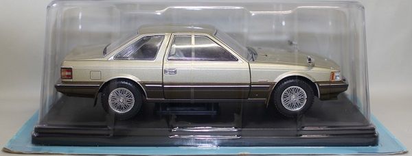 USED 未開封 1/24国産名車コレクション トヨタ ソアラ 2800GT 1981