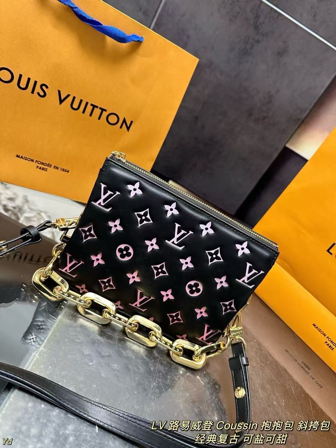 LV ルイヴィトン Coussin ハグバッグ 斜めがけバッグ（ボックス