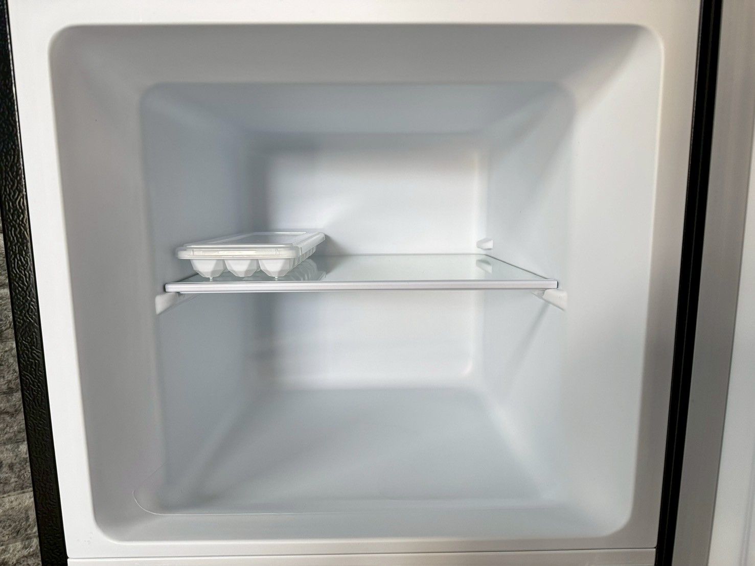 大阪送料無料☆3か月保障付き☆冷蔵庫☆トウホウタイヨウ☆2ドア☆2024