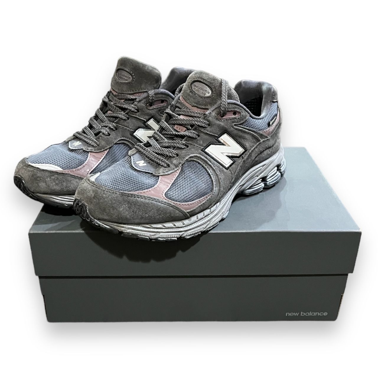 定価24200円 国内正規 New Balance M2002RXA ゴアテックス スニーカー 