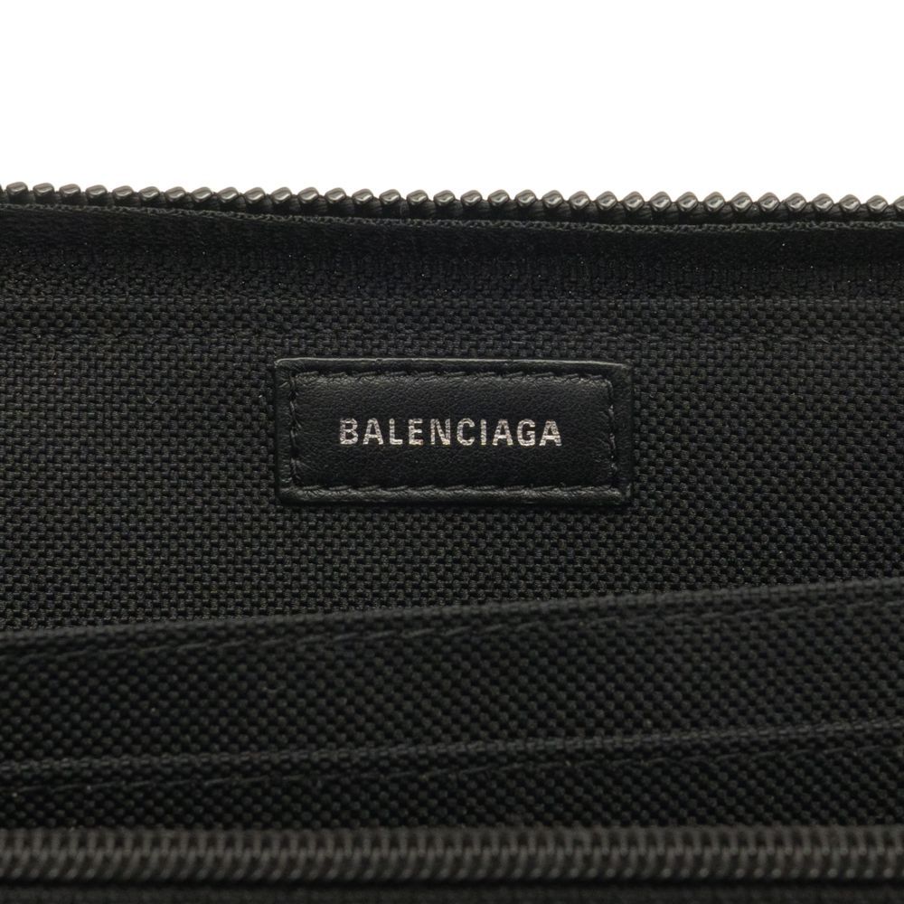 新品 バレンシアガ 長財布 ショルダー付き 大容量 ナイロン - メルカリ 