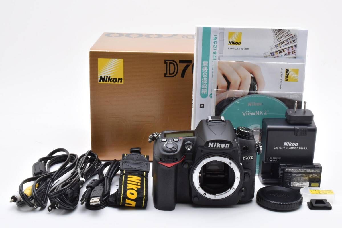 ショット数3483 枚　美品　Nikon ニコン D7000 ボディ ☆極上品☆《ショット数2,006回 》Nikon ニコン D7000 ボディ 元