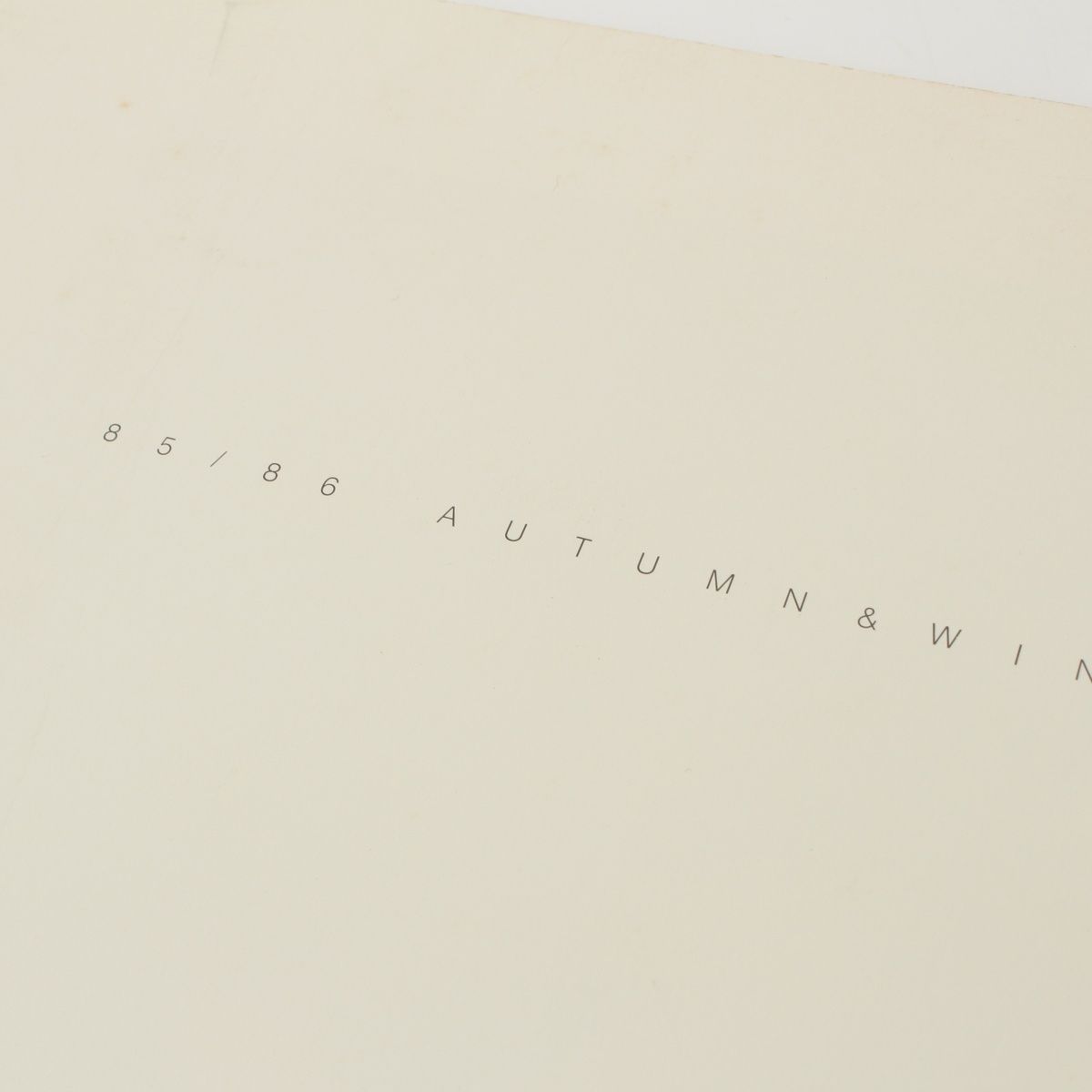 ワイズ 80s 85|86 AUTUMN＆WINTER ルックブック 写真集 本 本 ホワイト WWW_IMPECCABLEHEALTHCARESERVICES_COM