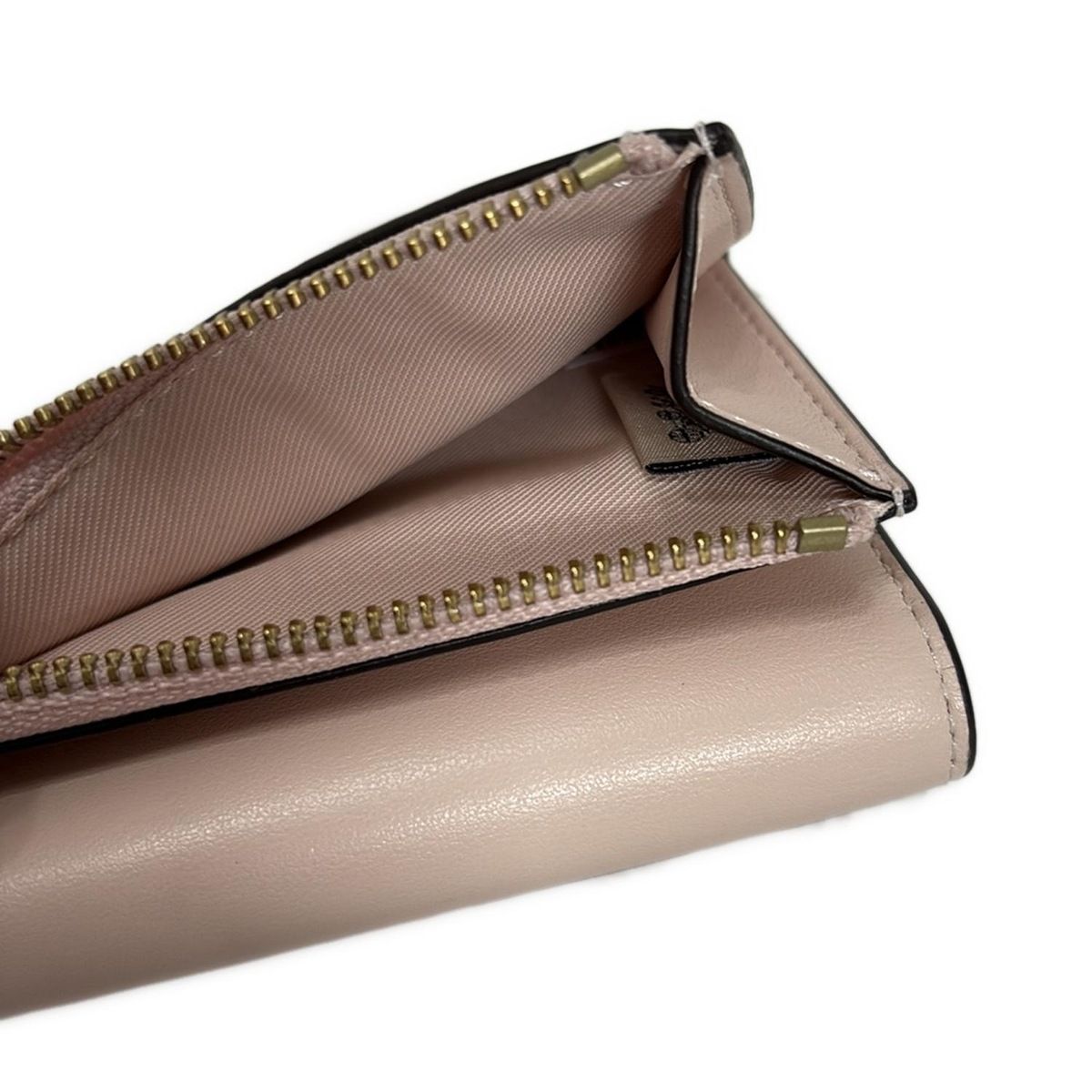 COACH(コーチ) 3つ折り財布美品 - CZ111 ライトピンク コイン