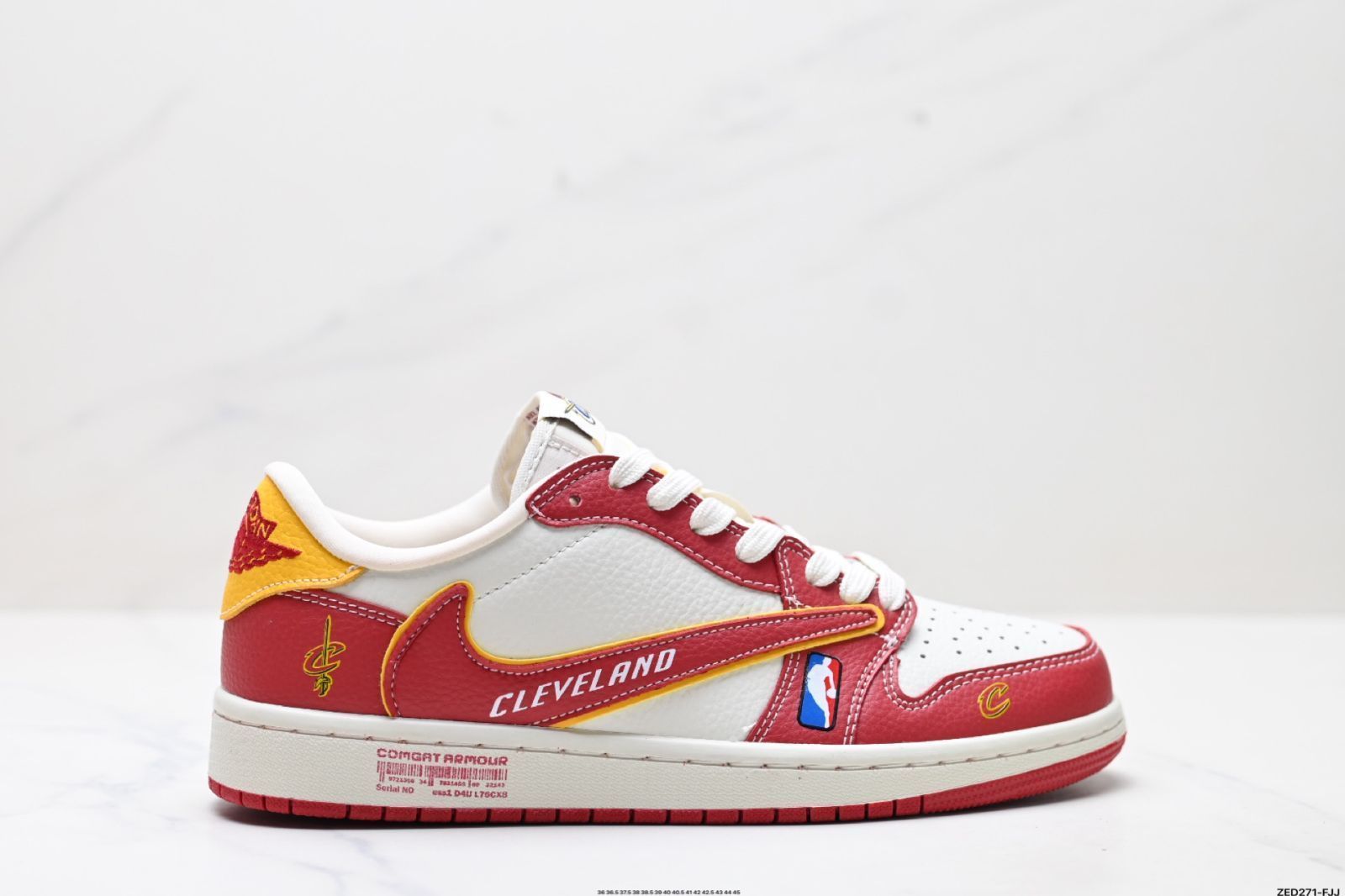Travis Scott x Air Jordan 1 ” Reverse Mocha “AJ1 トラヴィス