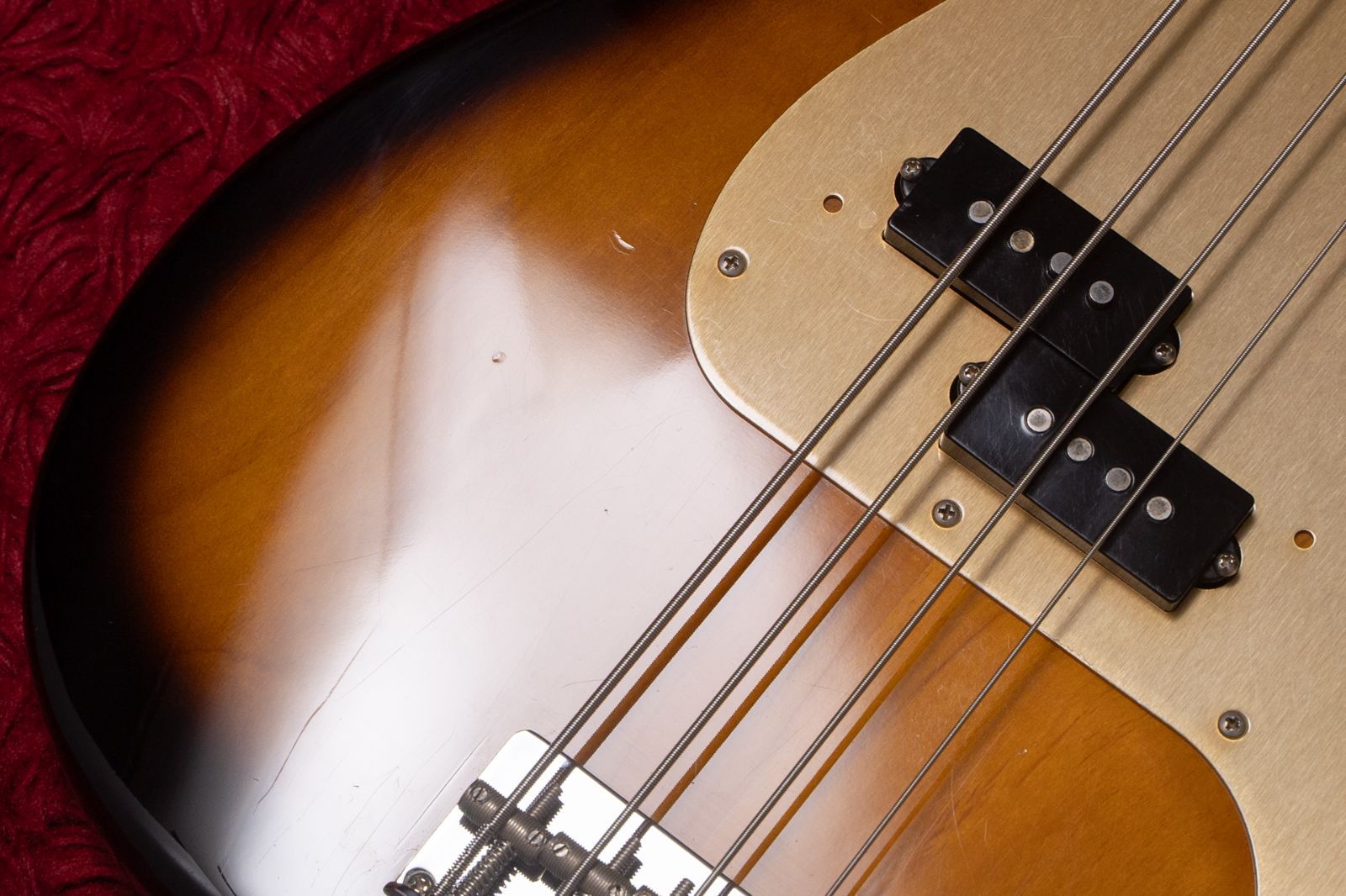 Fender |
