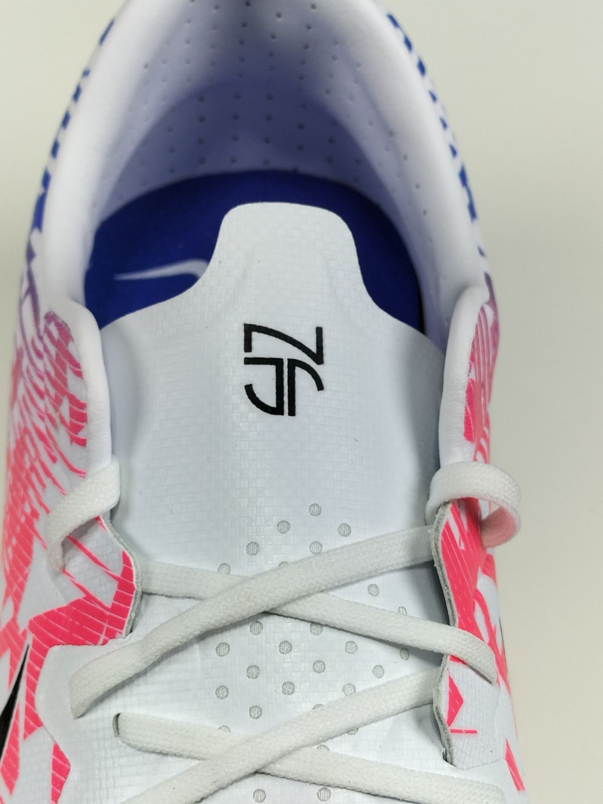 NIKE マーキュリアル ヴェイパー13　ネイマール モデル　サッカースパイク ナイキ マーキュリアルヴェイパー13 NJR公開！ - 0014のblog