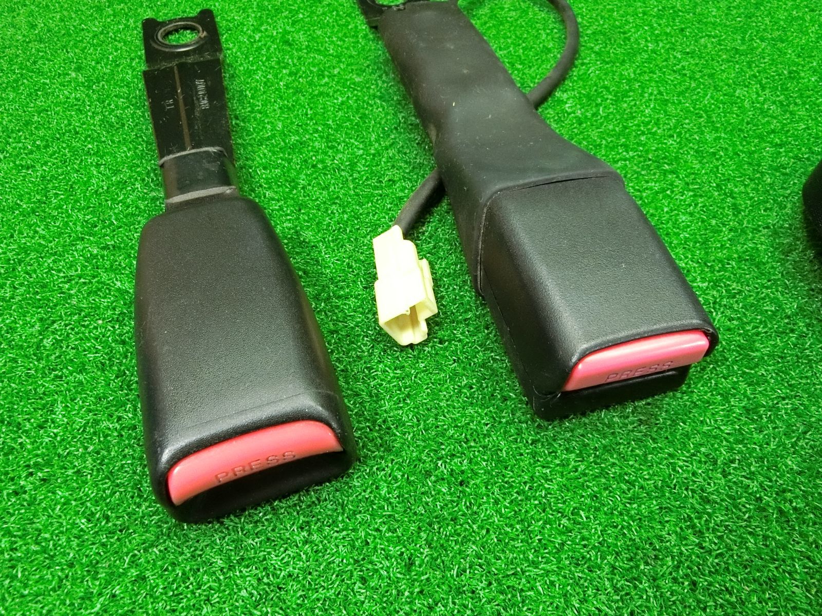 シートベルト 左右セット