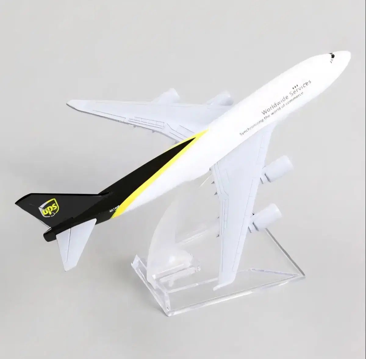 UPS 航空機モデル 幅約18cm　長さ約18cm UPS 航空機モデル 幅約18cm 長さ約18cm
