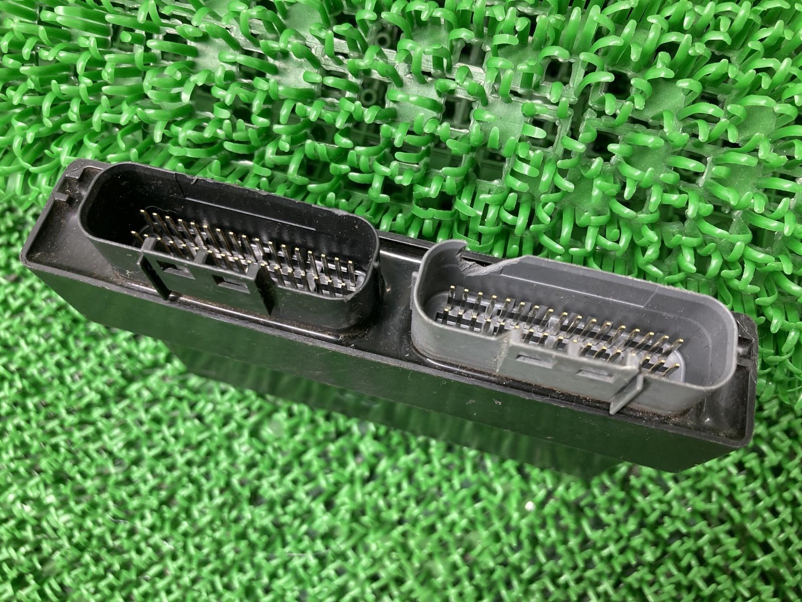 GSX1300RハヤブサGW71A 純正 ECU/CDI 32920-24FK0 GSX1300Rハヤブサ