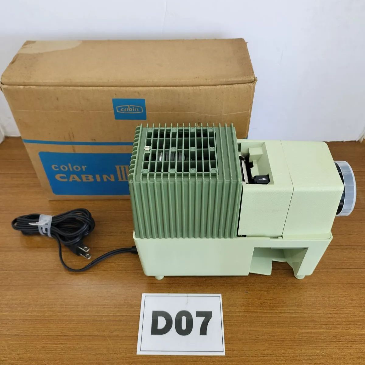 【極美品 超レア！】SONY ウオークマン WM-501 ホワイト ジャンク 極美品 超レア！】SONY ウオークマン WM-501 ホワイト ジャンク