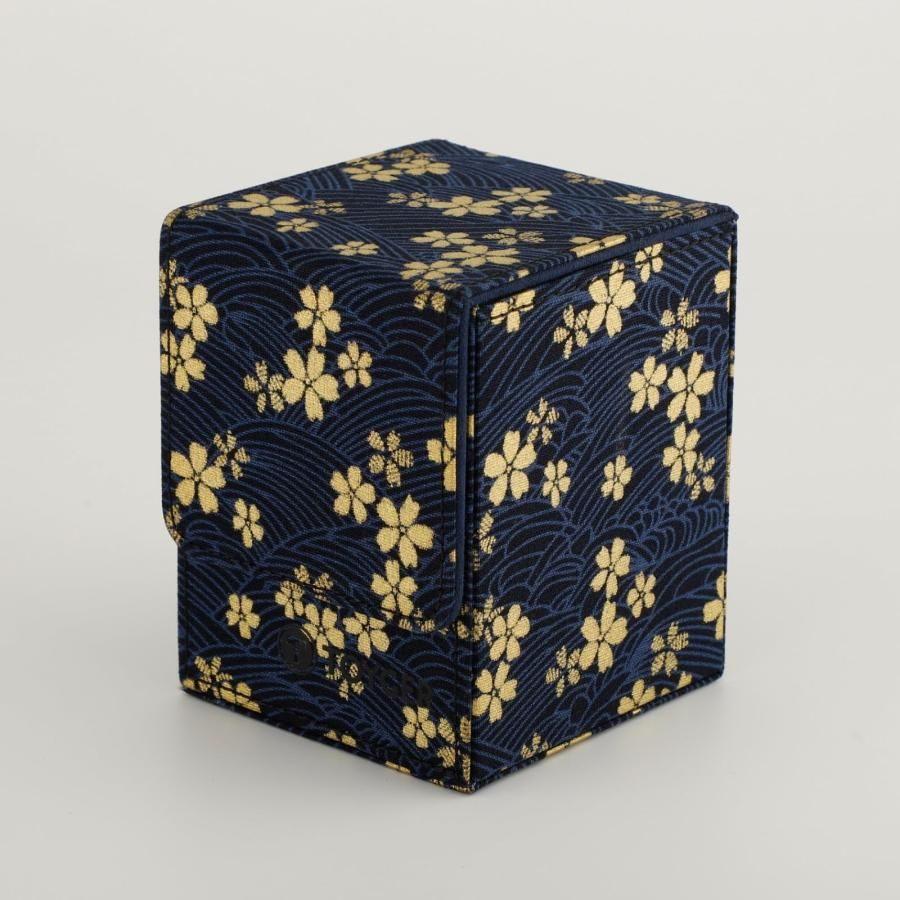 レトロ　ハローキティ　木製タンス　木製クローゼット　サンリオ　くろがね レトロ ハローキティ 木製タンス 木製クローゼット サンリオ くろがね