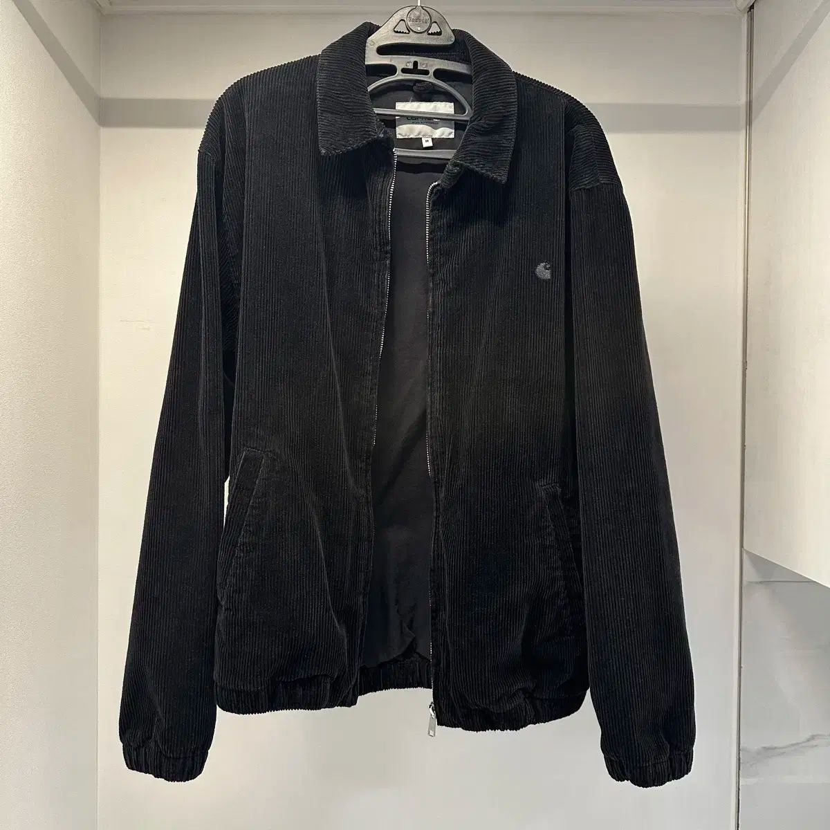 正規品 Carhartt(カーハート) 医学 コーデュロイ ジャケット 黒 M 