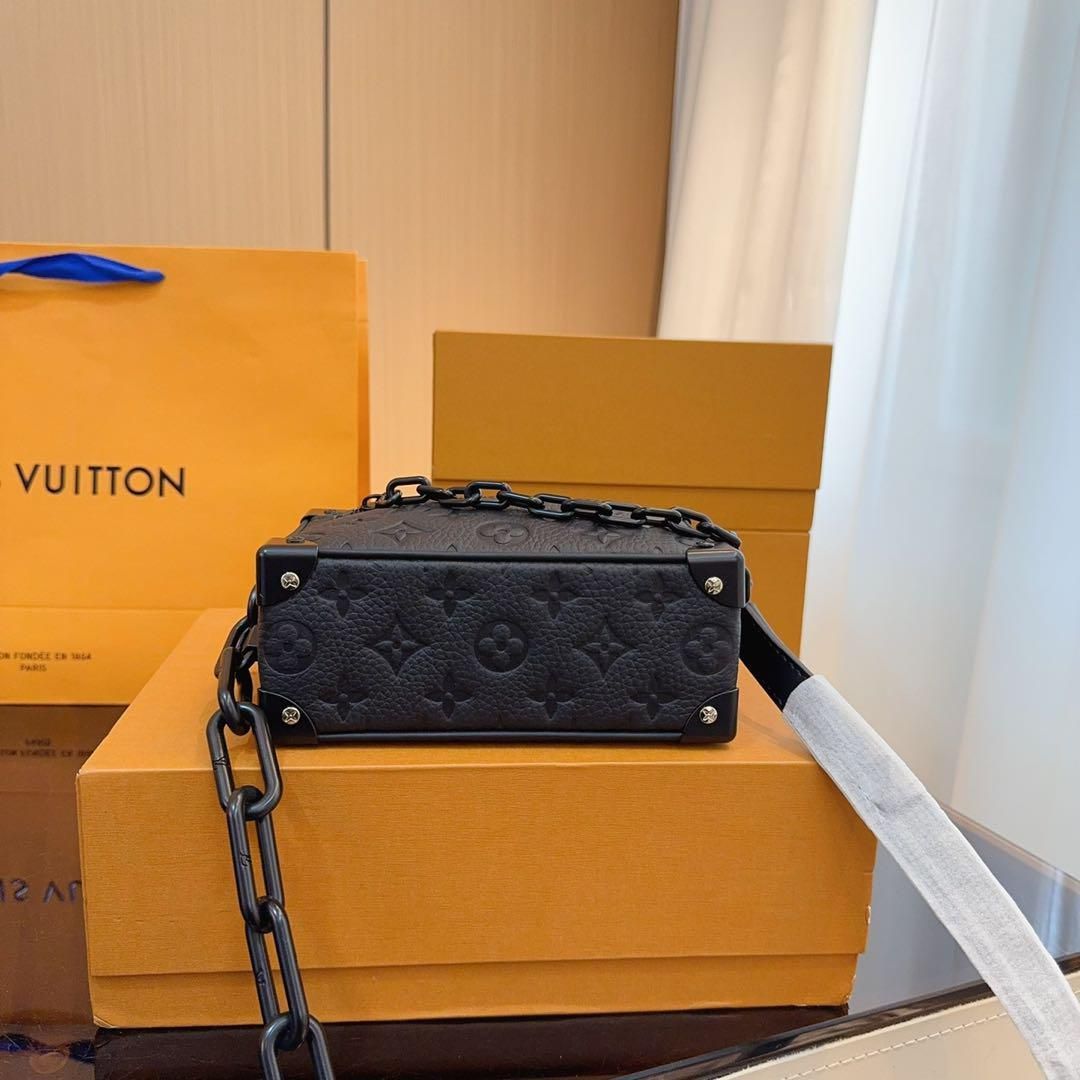 LOUIS VUITTON ミニ・ソフトトランク