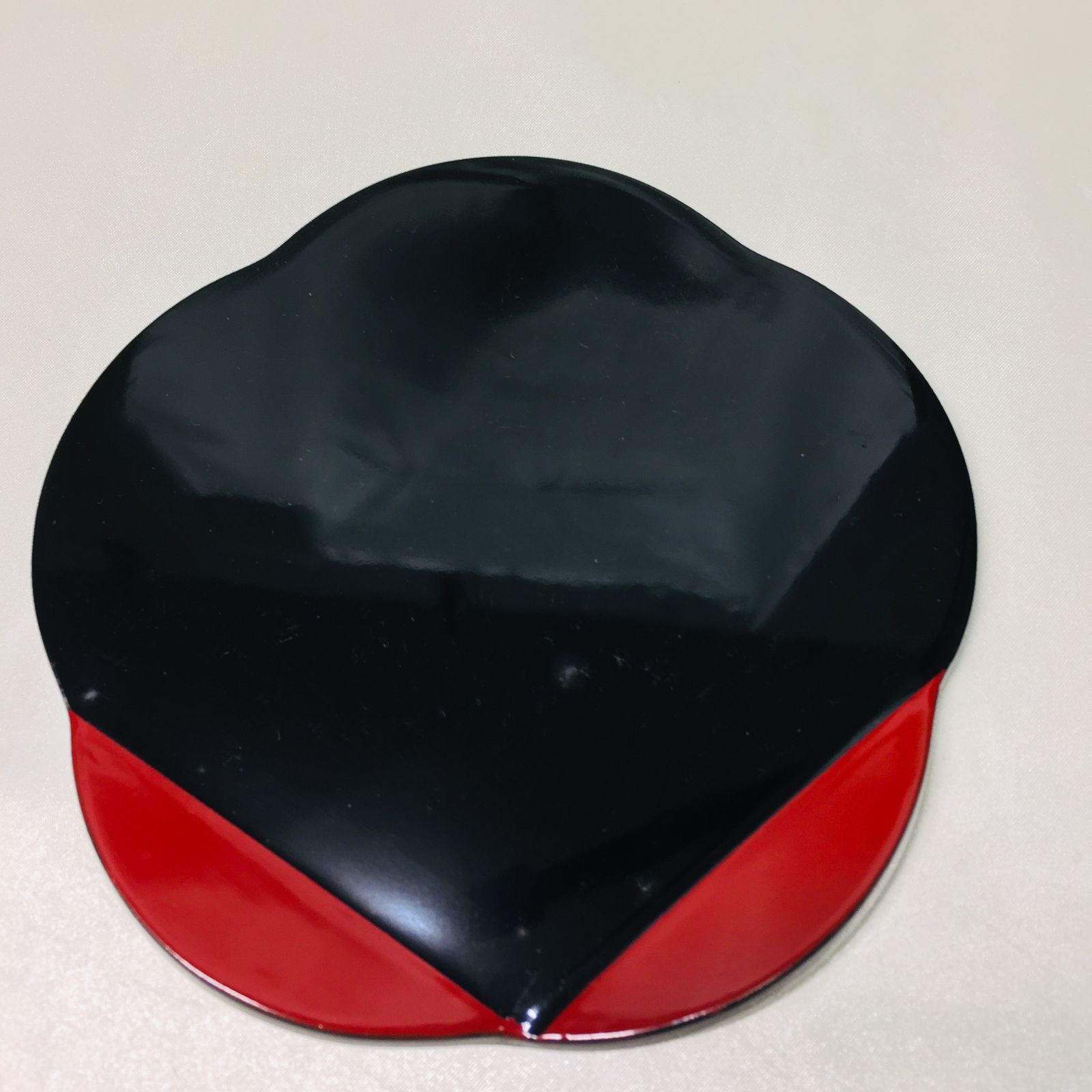 秋田 川連 高級漆器 黒えんじ色 尺乾漆 丸盆 伝統工芸品 匠漆 新品未使用 お盆 トレー 木製 和風 丸型 黒 赤 日本製 漆 塗り 川連 漆器 お