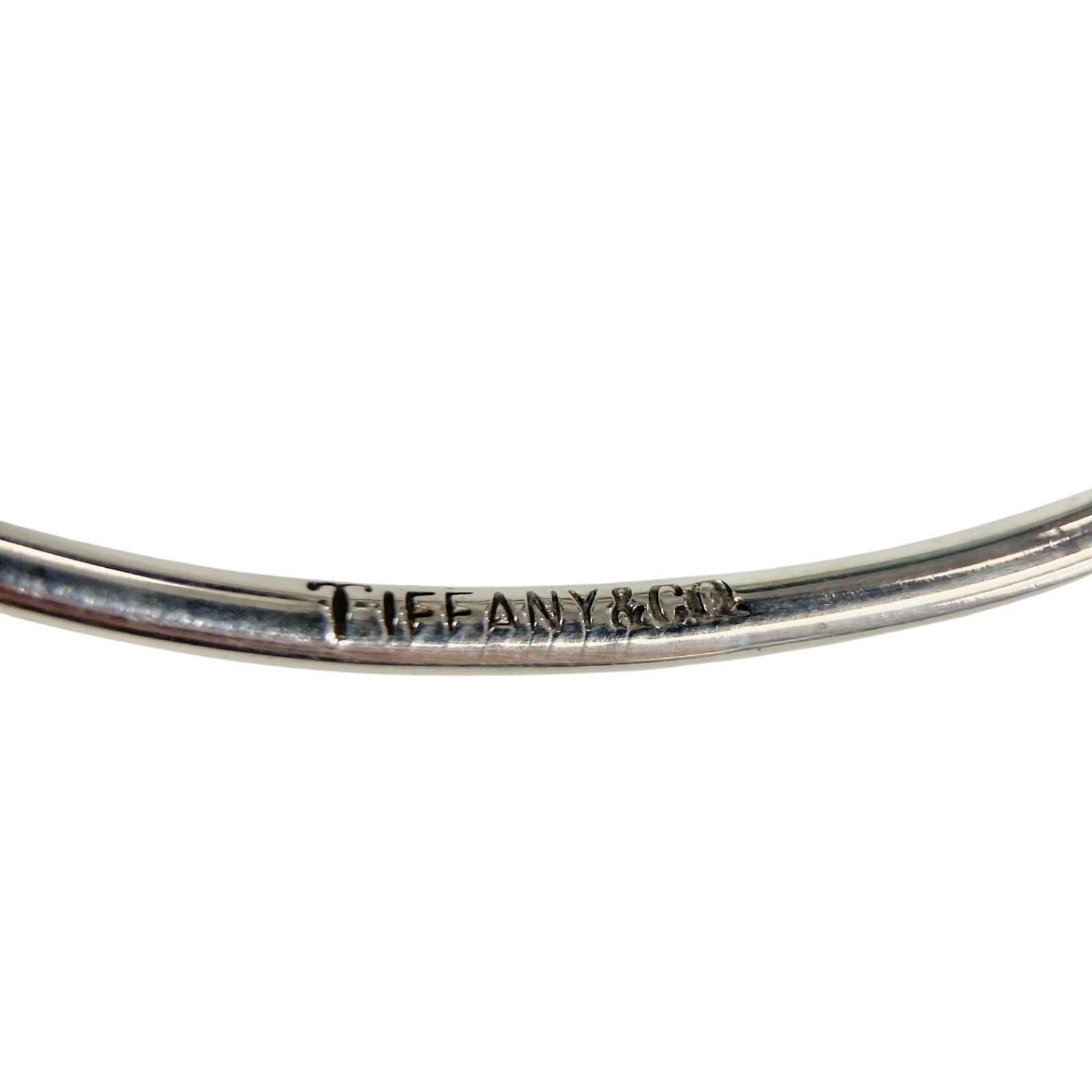 「スヌープ犬」 Tiffany&Co. ラブノット バングル SV925 スヌープ犬様専用」 Tiffany&Co. ラブノット バングル SV925