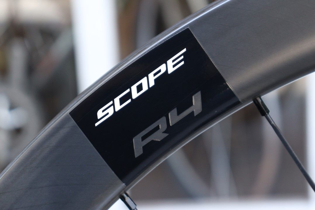 スコープ SCOPE R4 DISC カーボン チューブレスレディ ディスク ホイールセット シマノ11S/12S ワイドリム 21C 【横浜店】 -  メルカリ