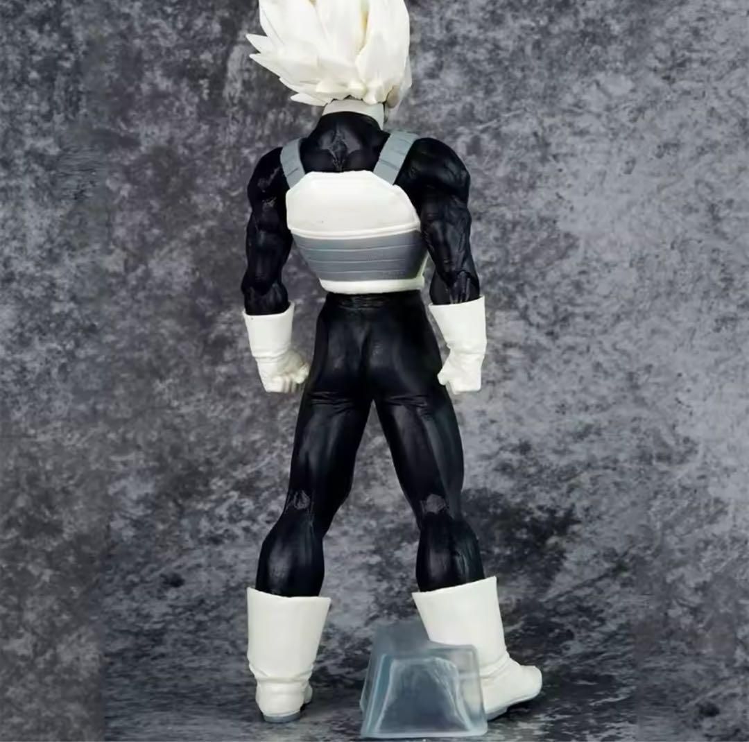 ドラゴンボール モノクロ ベジータ 超サイヤ人 フィギュア 30.5cm