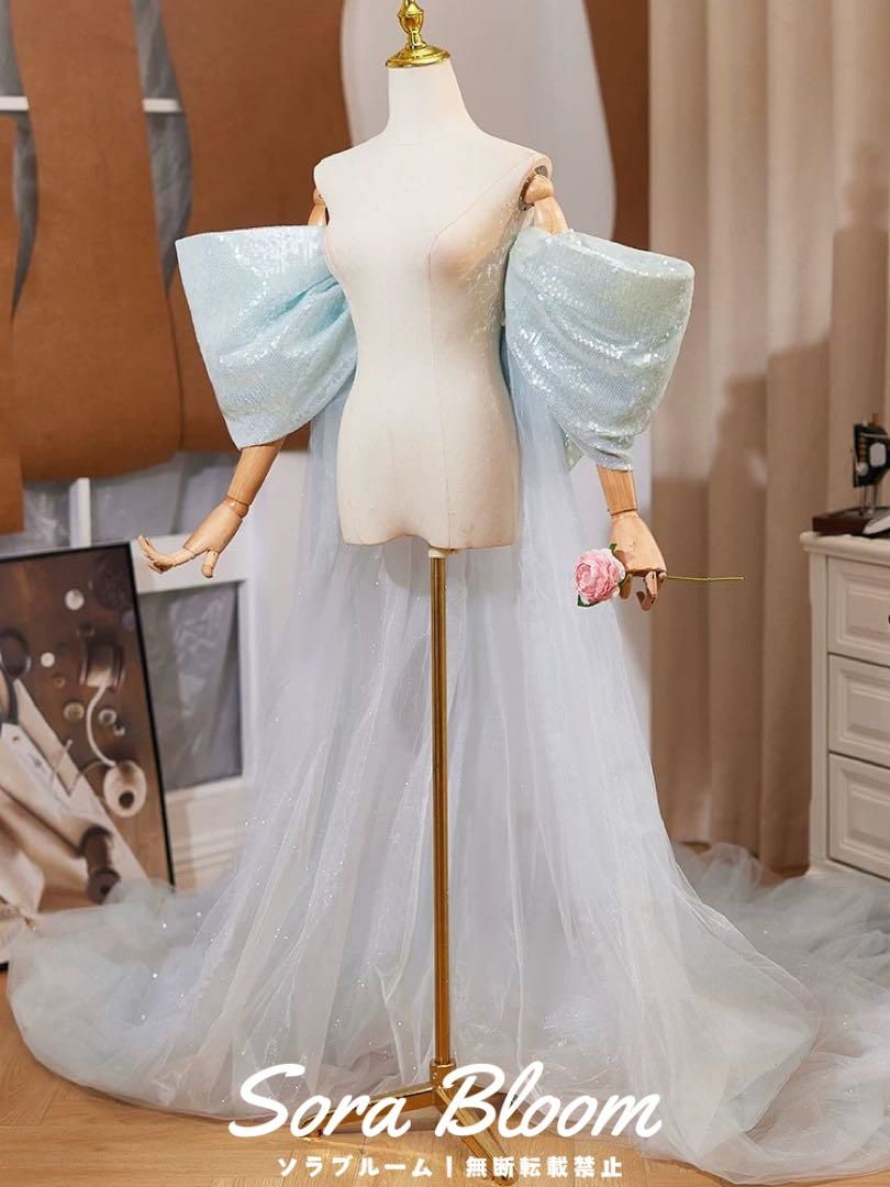 フリルにトレーンがゴージャスなブルーのロングショール 新品・未使用】トレーンがゴージャスでフリルがオシャレなロング