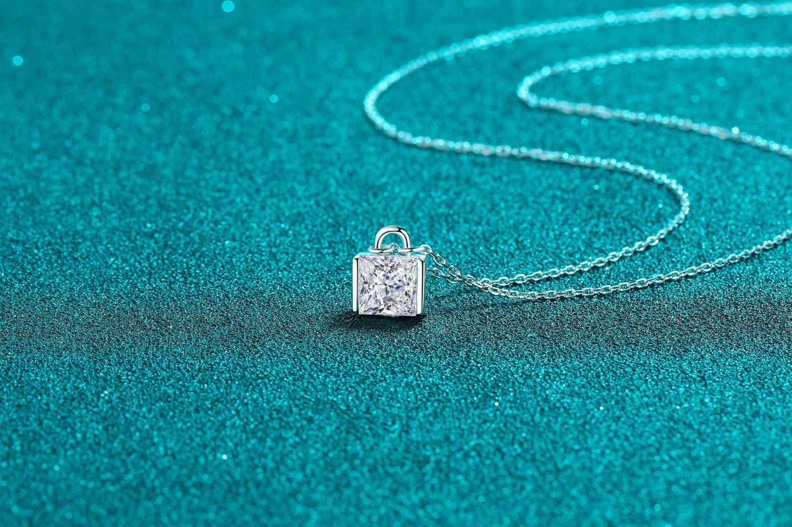モアサナイト　ネックレス　15ct 16mm　ペンダント　SV925　特大 モアッサナイト ネックレス ペンダント 2ct シルバー925