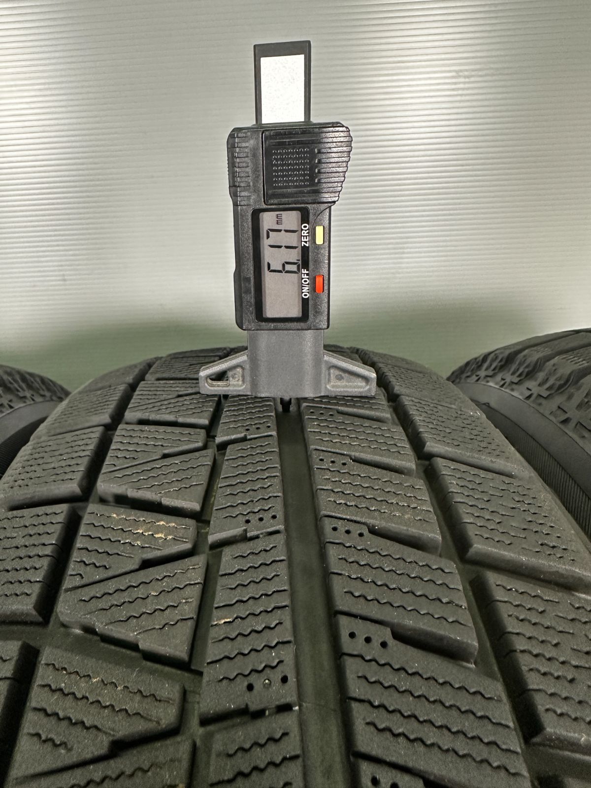 送料無料 205|60R16 ブリヂストン ICEPARTHER2 2025年製 4本 冬タイヤ スタッドレス TA597 FFCRYSTALESIA_COM