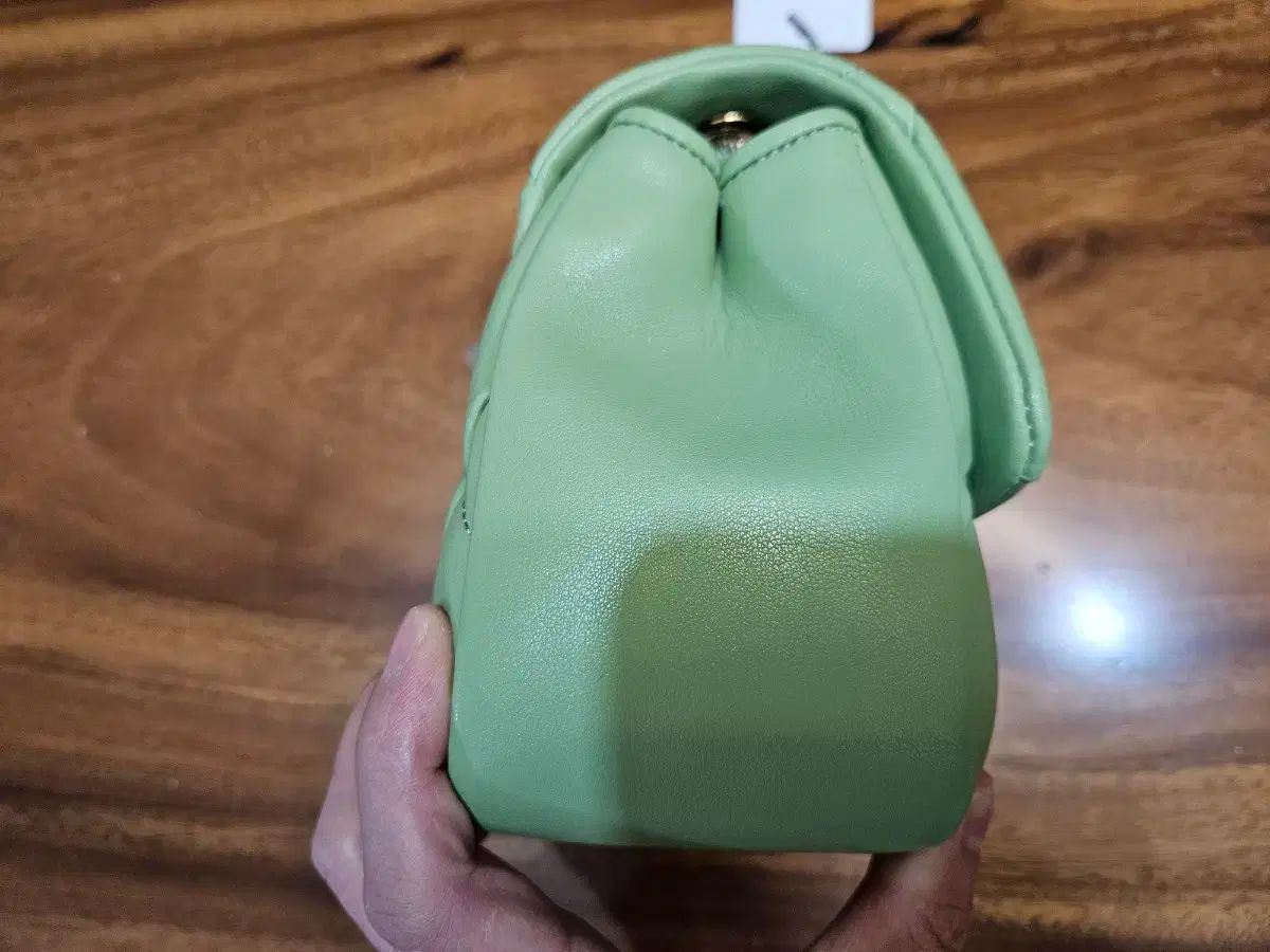 メトロシティチェーンクロスバッグ