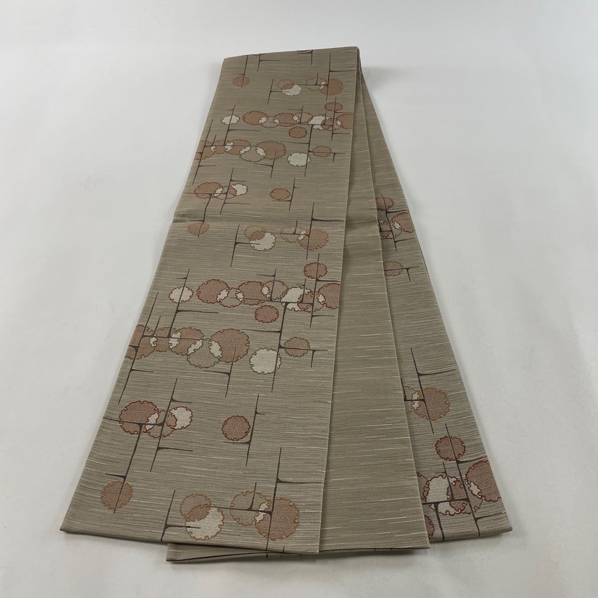 袋帯 美品 名品 雪輪 幾何学 灰茶 六通 正絹 【中古】 - メルカリ 袋帯 美品 名品 雪輪 幾何学 灰茶 六通 正絹 【中古】 - メルカリ