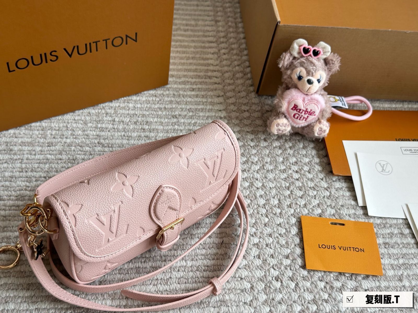 今日 Louis Vuitton Nano Baguette ナノ バゲット バッグ ピンク -MM輸入4
