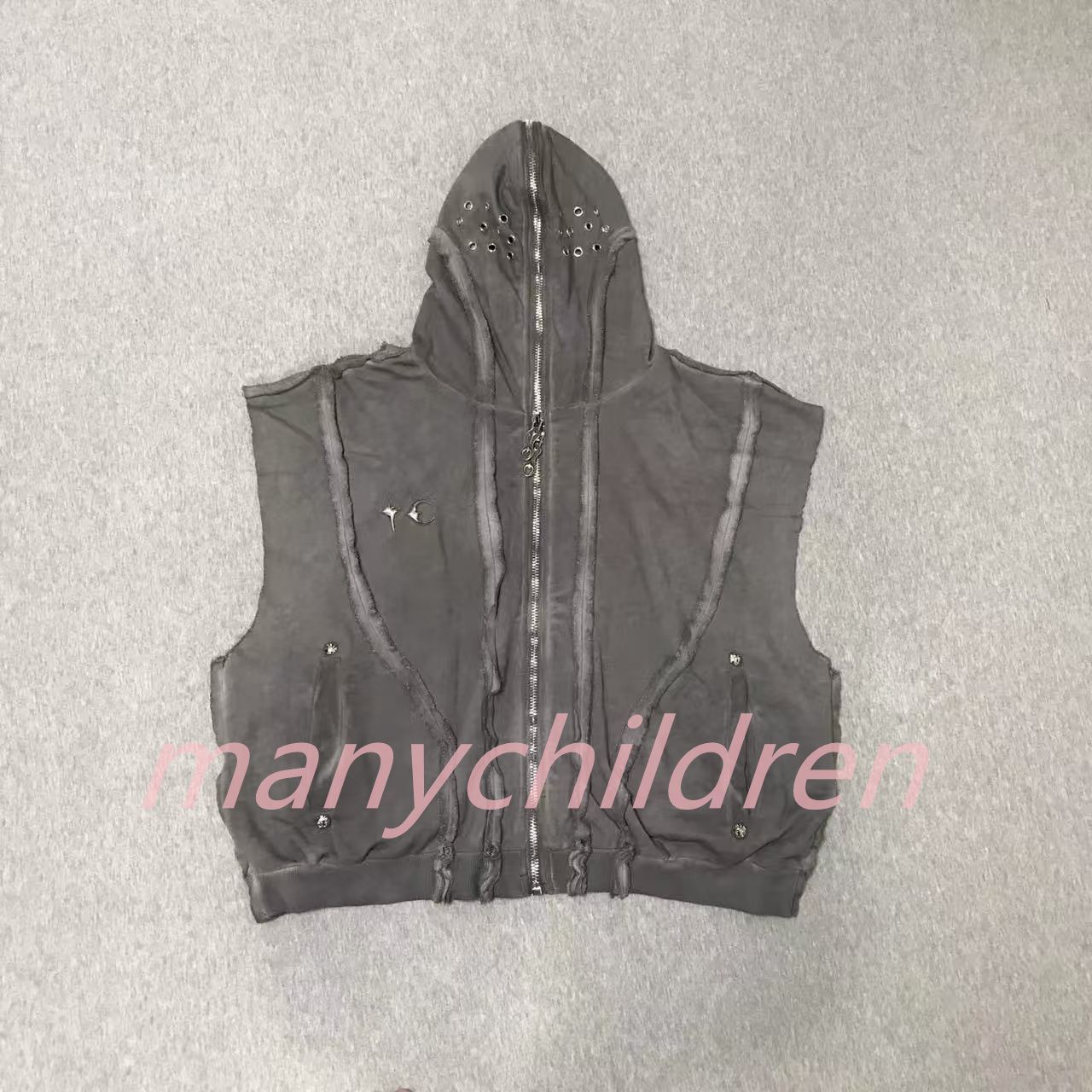 人気新品 未使用Thug Club サグクラブ GLADIATOR パーカー ベスト  