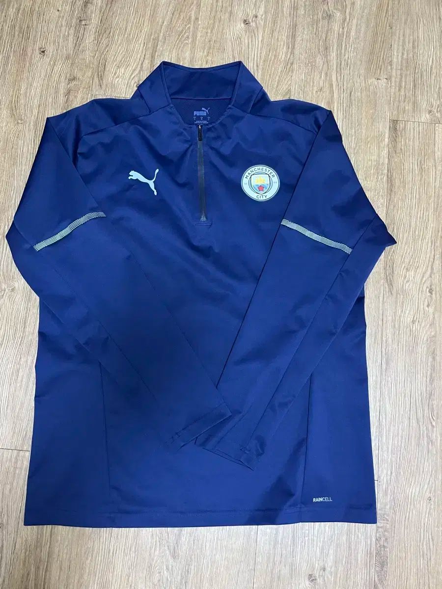 【雷市場（ポンジャン）商品韓国直送】 マンチェスターシティ PUMA(プーマ) シールドトップ レインセル トレーニングウエア トップス