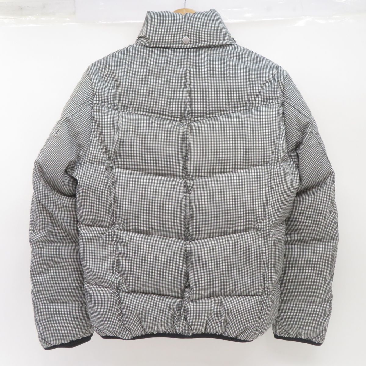 BURBERRY BLACK LABEL】ギンガムチェック柄ダウンブルゾンL白黒 